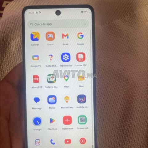 À vendre téléphone Motorola en bon état à prix raisonnable - 2