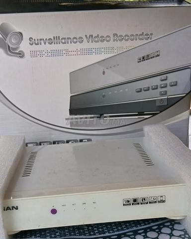 Enregistreur vidéo de surveillance - 2