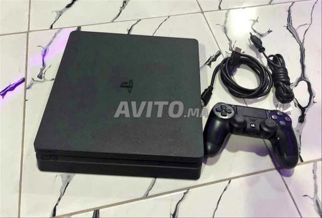 PS4 slim modifiée 1To comme neuve, encore neuve, jamais réparée