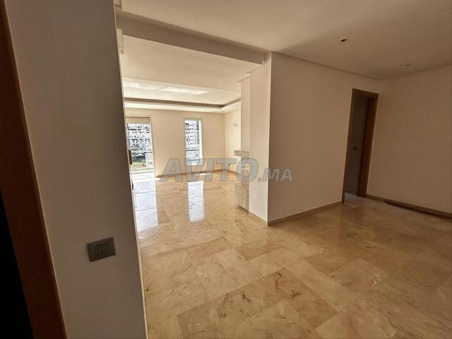 Appartement vide à louer longue durée 170 m² à Hay Riad