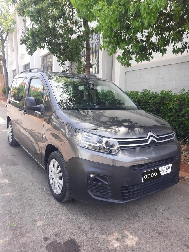 CITROÊN BERLINGO 2022 6 Portes
