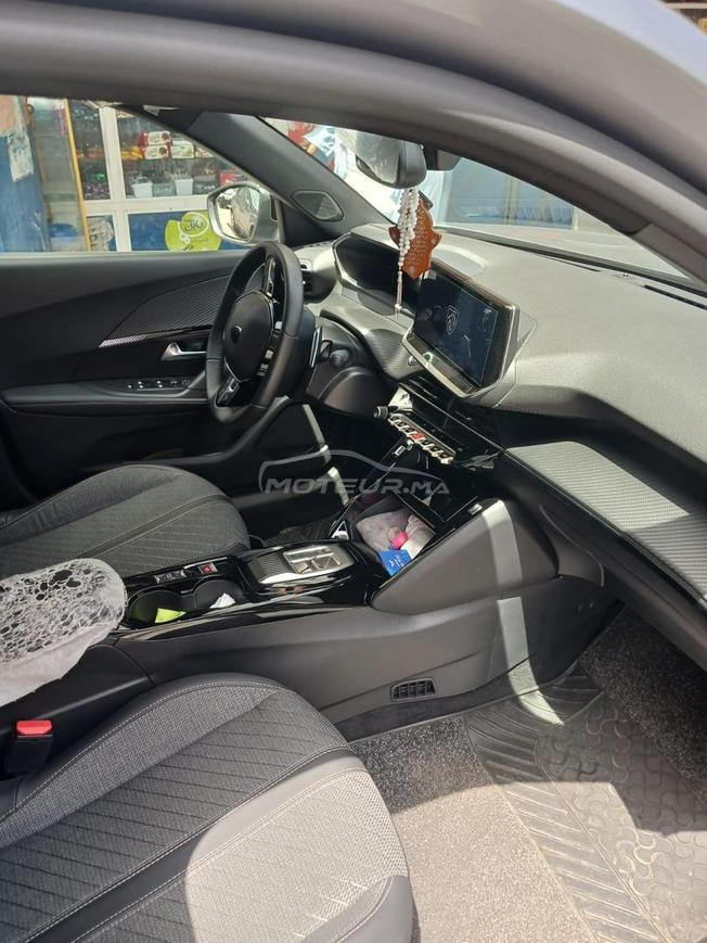Peugeot 2008 Hybride Automatique 2025 à Casablanca