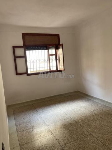 طابق أول للإيجار 3 غرف مع شرفة النهضة 1 - 2