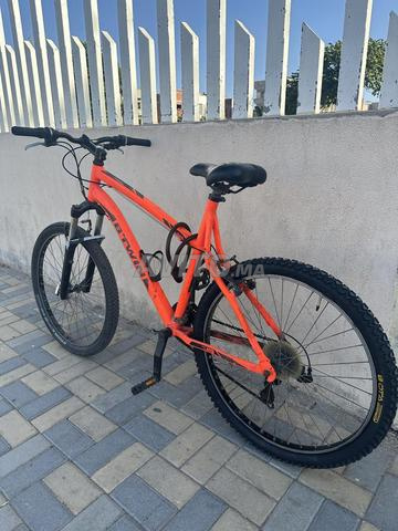Vélos B-Twin en bon état - 2