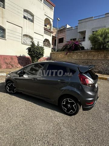 Ford Fiesta - 2