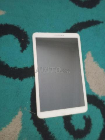 Samsung Galaxy Tab A 10.1 (2016), SM-T580 - 2