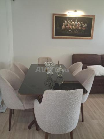 Table à manger à vendre - 2