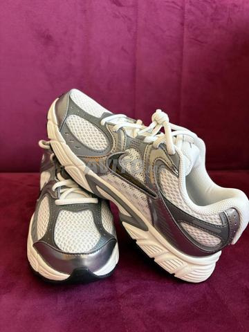 Nike V5 RNR - 2