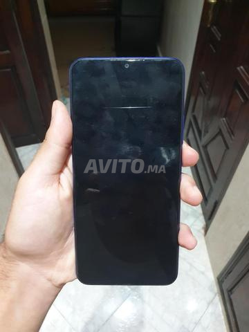 Redmi 9 très bon état Avec pochette noire - 2