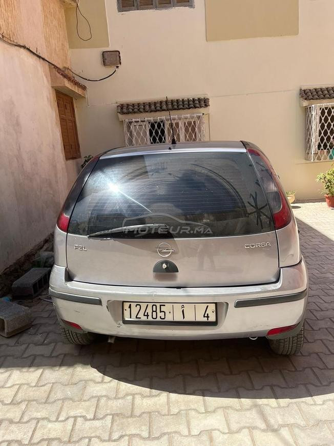 Opel Corsa Essence Manuelle 2006 à Skhirat