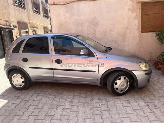 Opel Corsa Essence Manuelle 2006 à Skhirat