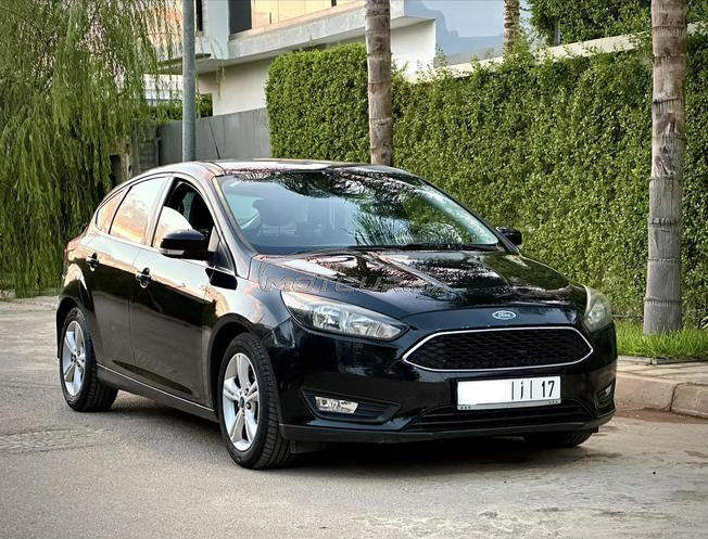Ford focus Diesel coupé Excellent etat 6 cv 