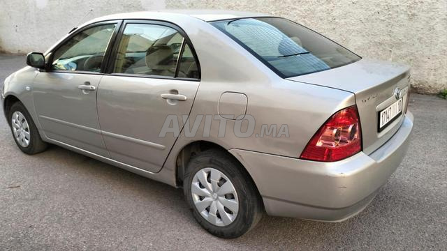 Toyota Corolla - 2