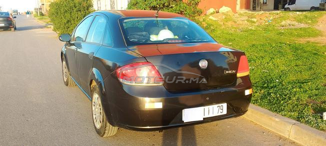 je mets en vente fiat linea essence model 2010