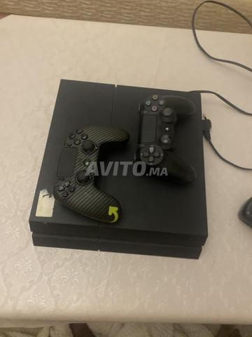 PS4 Fat avec 2 manettes