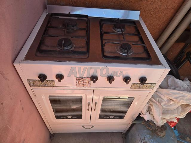 Four à gaz / cuisinière - 2