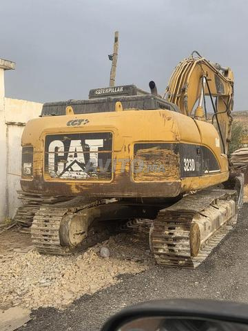 كاتربيلر 323D - 2