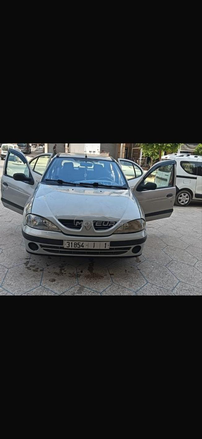 renault mégane 2001