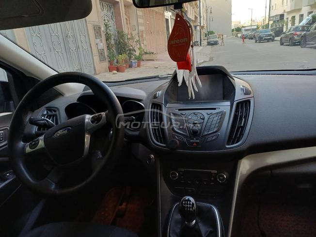 Ford Kuga en tres bon etat a vendre