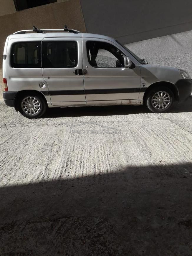 Peugeot 2005 
