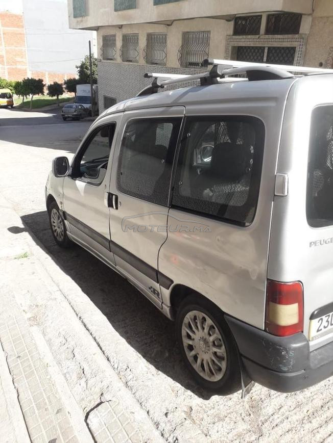 Peugeot 2005 