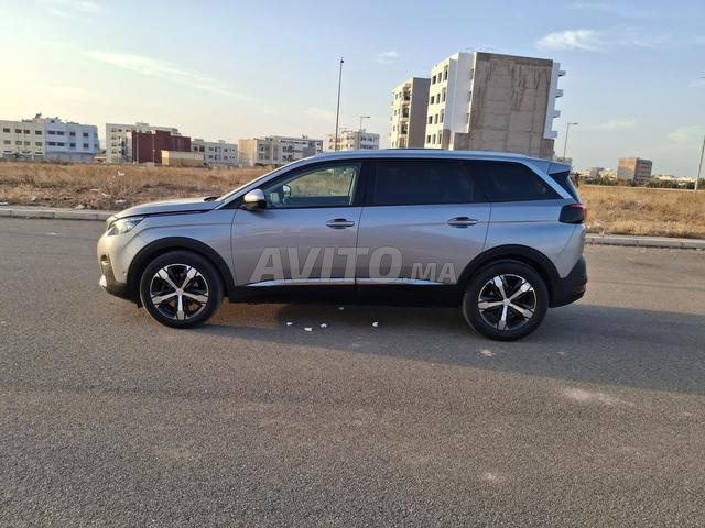 Peugeot 5008 7 places - 2