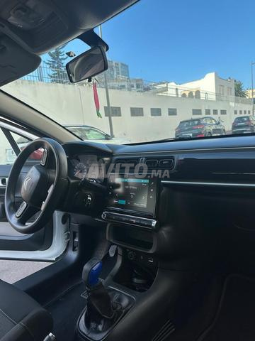 Citroën C3 2017 essence 7ch deuxième main - 2