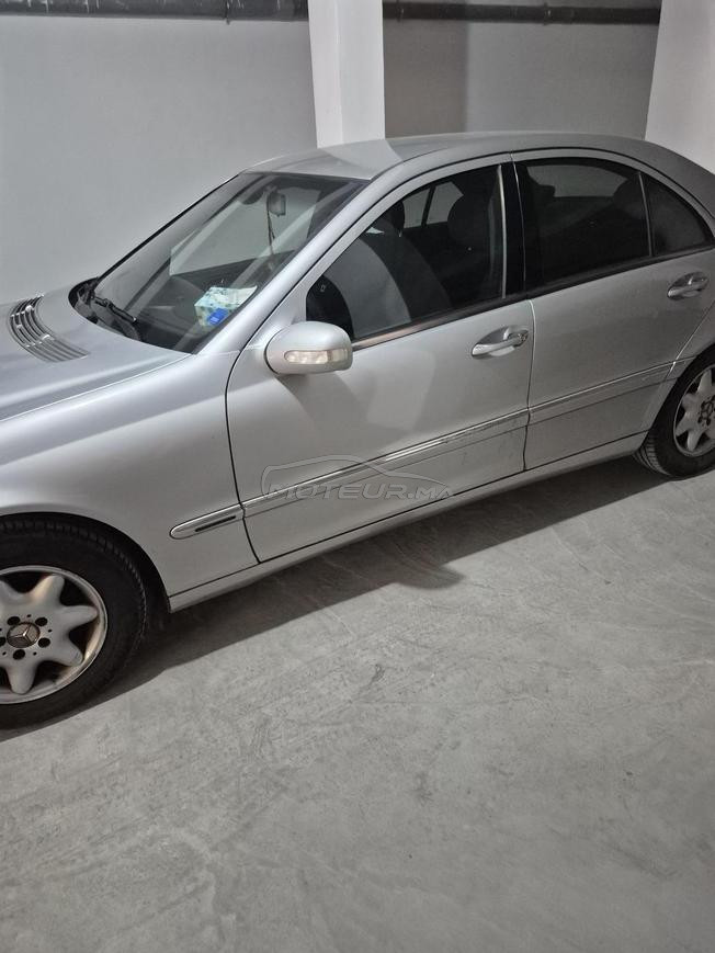 Mercedes-Benz 220 Diesel Manuelle 2002 à El Jadida