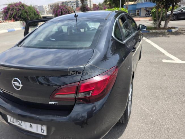 opel  astra 2013 