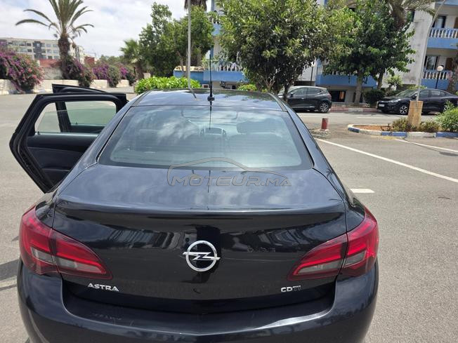opel  astra 2013 
