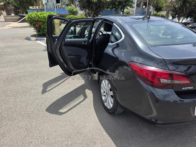 opel  astra 2013 