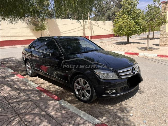 Mercedes-Benz 220 Diesel Manuelle 2010 à Guercif
