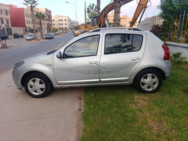 سيارة داسيا سانديرو