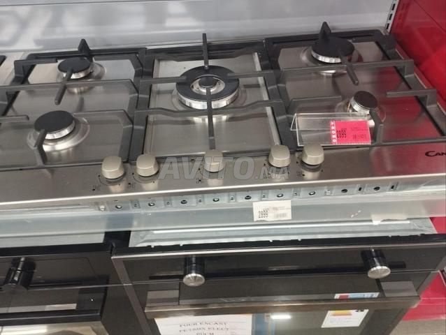 Cuisinière à gaz neuve jamais utilisée. Contactez-moi si intéressé. - 2