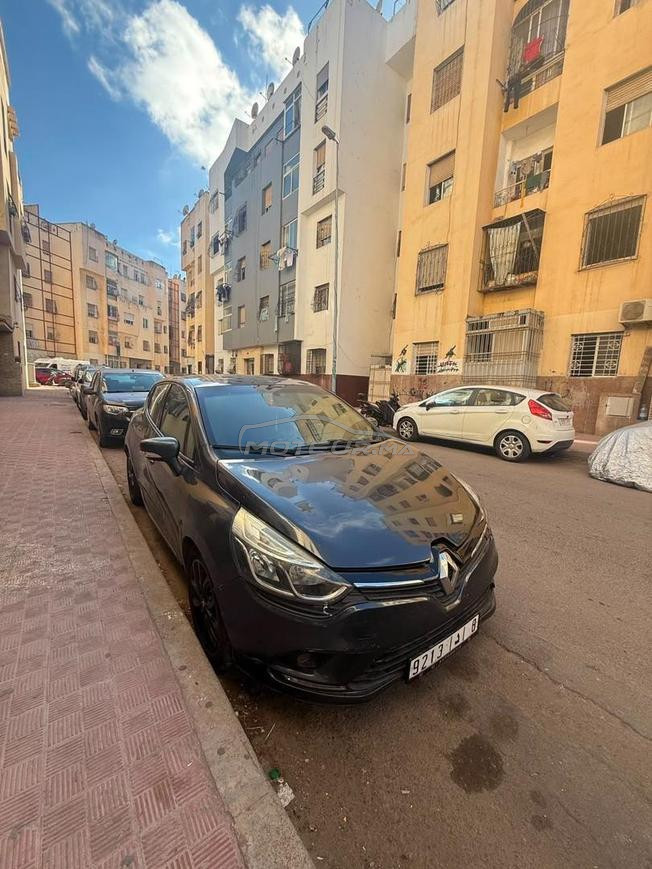 Clio 4 automatique déjà accident 
