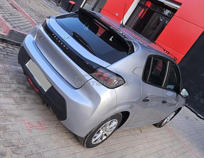 Peugeot 208 2023 1ére main carte grise 