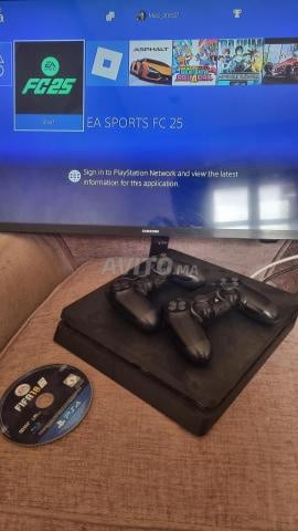 Ps4 Slim 500GB 2 Manettes et Plusieurs Jeux - 2