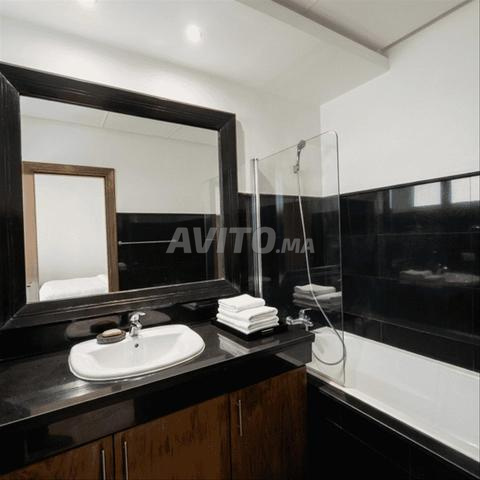 208387-Vente Appt à Casablanca Hôpitaux de 179 m² - 2