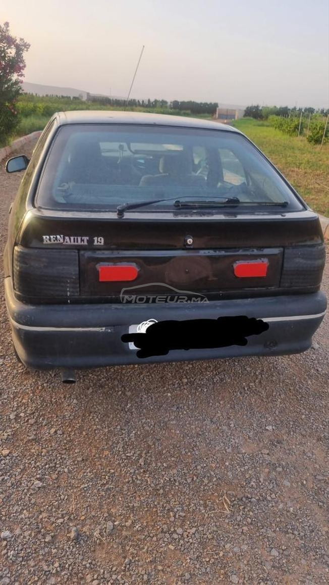 Renault R19 Essence Manuelle 1993 à Oujda
