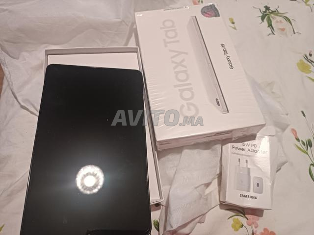 Tablette neuve jamais utilisée à vendre