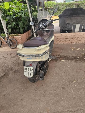 Piaggio 350