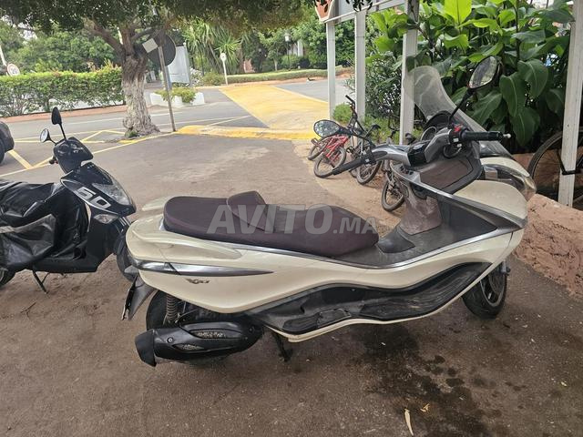 Piaggio 350