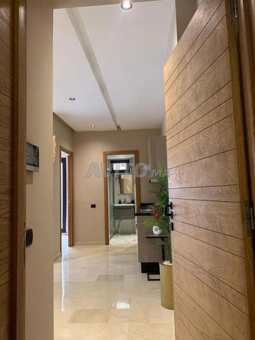 STUDIO À VENDRE -86m²- OPPORTUNITÉ LIMITÉE - 2