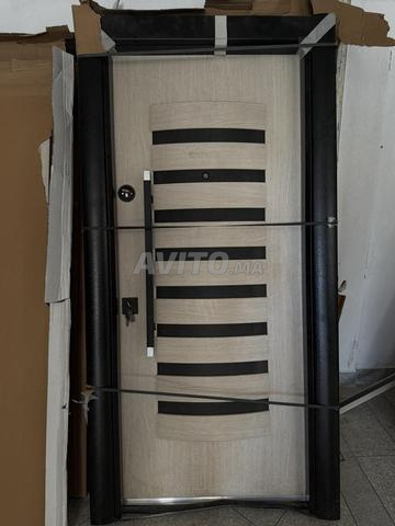 Porte blindée 1.15 m de long et 1.10 m de large - 2
