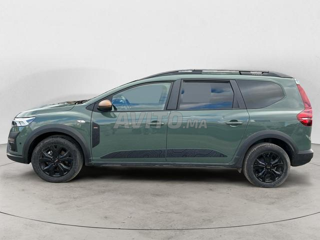 DACIA. Jogger - 2