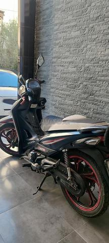 Moto à vendre - 2