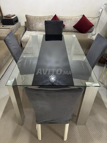 Salle à manger en verre 4 chaises