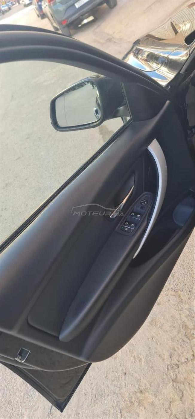 BMW Série 3 Diesel Automatique 2018 à Casablanca