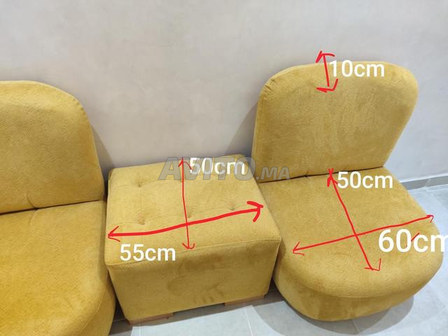 2 fauteuils et un pouf - 2