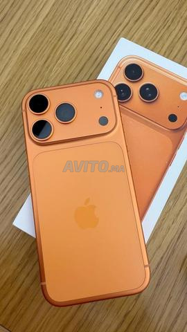 iPhone 17 Pro Max Orange neuf état de batterie 99